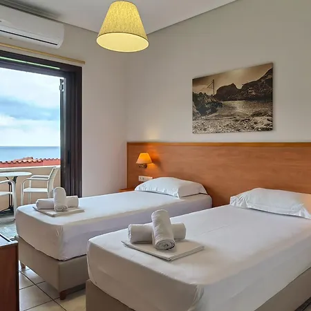 Corali Hotell 2*