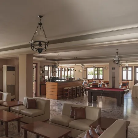 Corali Hotel Kími