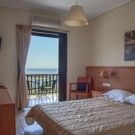 Corali Hotel 2*