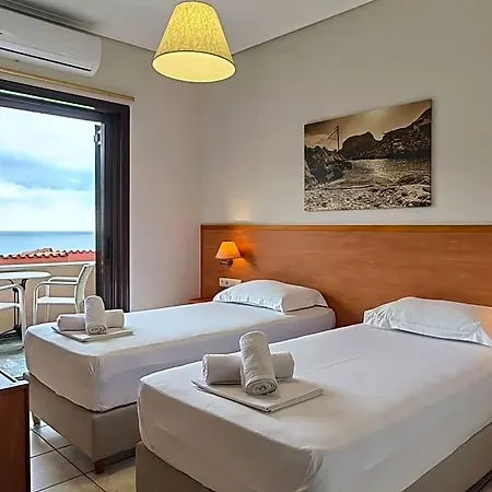 Corali Hotel 2*