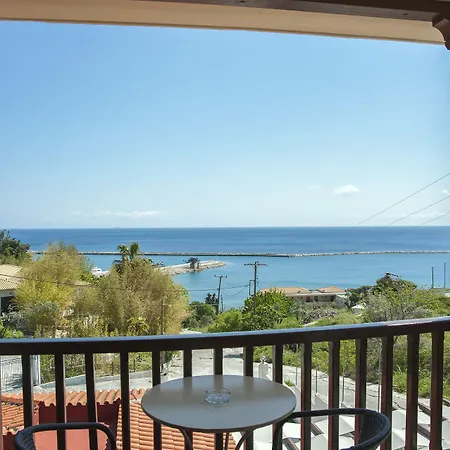 Corali Hotel Kími