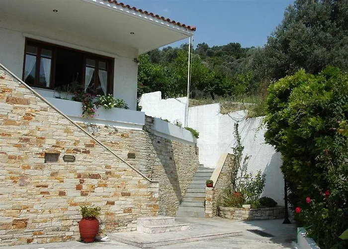 κοράλι Ξενοδοχείο Κύμη